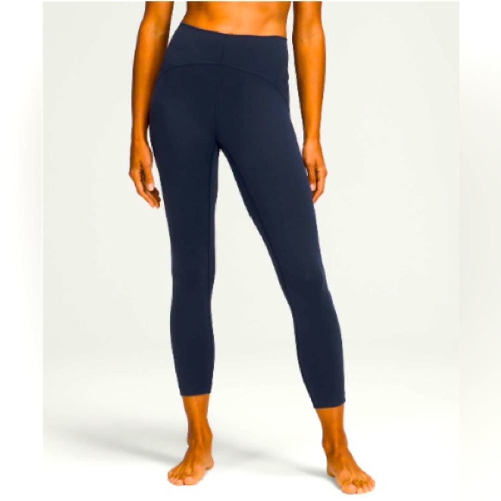 Lululemon Instill High-Rise Tight 25’’ navy blue, women’s size 6